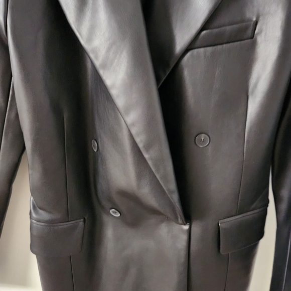 ZARA Black faux leather blazer padded shoulder Size M - Picture 2 of 7